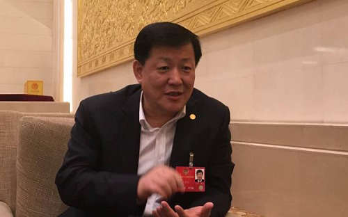 全国政协委员朱建民：建议逐步禁止公路运输； 