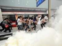 地铁遇火灾逃生法