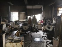 办公楼清晨起火，大片工位被烧毁！警惕这个隐患……